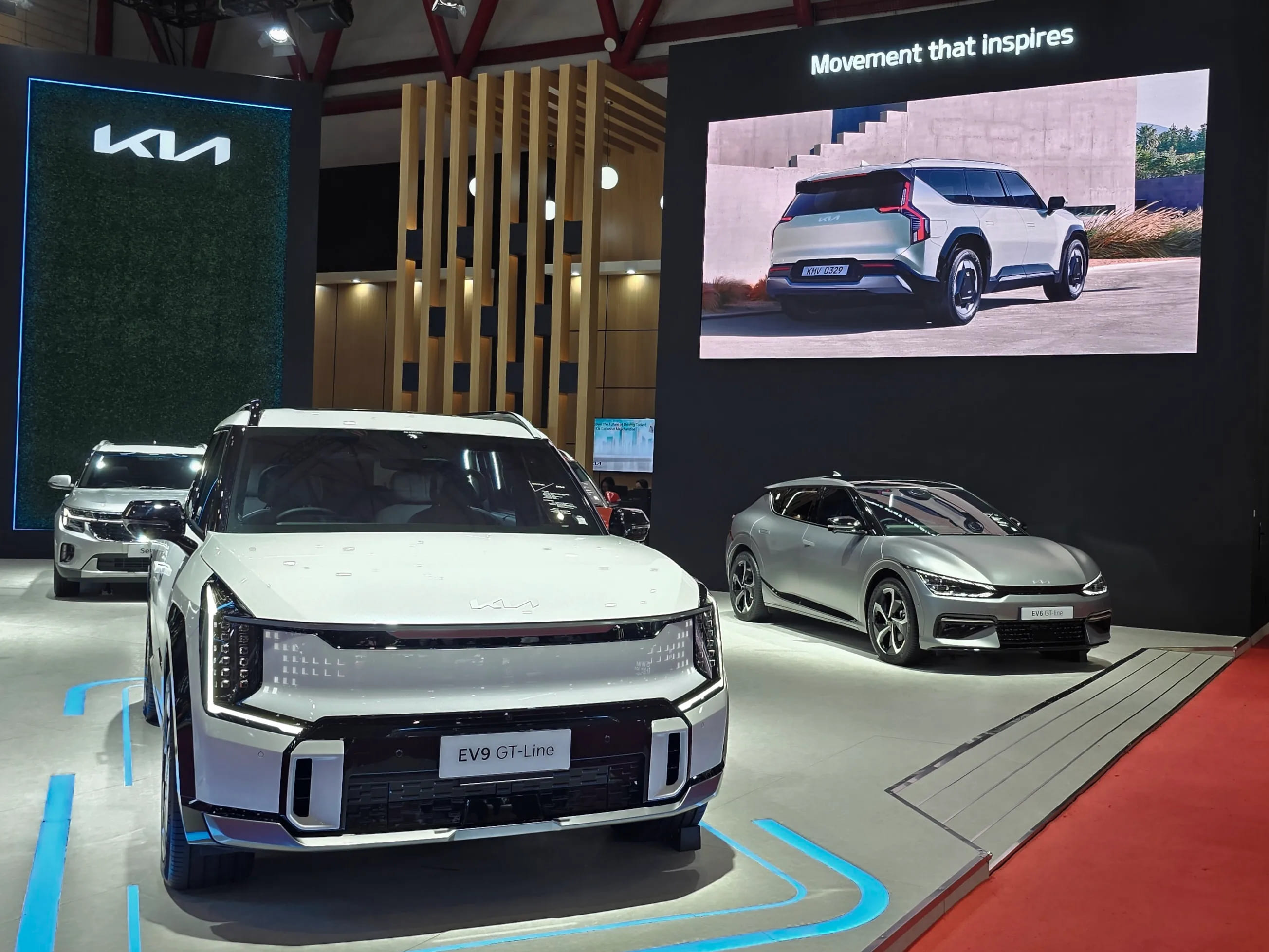 EV6 GT-Line dan EV9 GT-Line Ditampilkan di Indonesia International Motor Show 2025 Sebagai Kendaraan Listrik Futuristik Andalan Kia