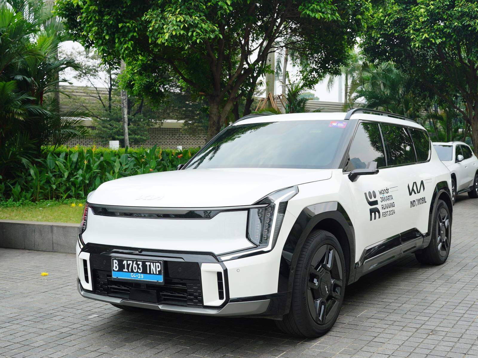 Lini Kendaraan Listrik Kia Turut Sukseskan wondr Jakarta Running Fest 2024 Sebagai Official Car