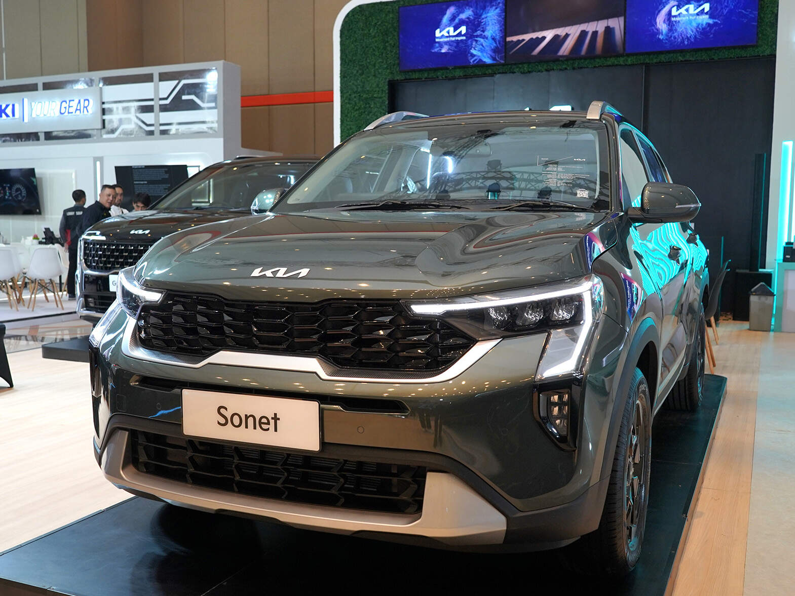 Kia Resmi Luncurkan The New Kia Sonet di GIIAS Bandung 2024