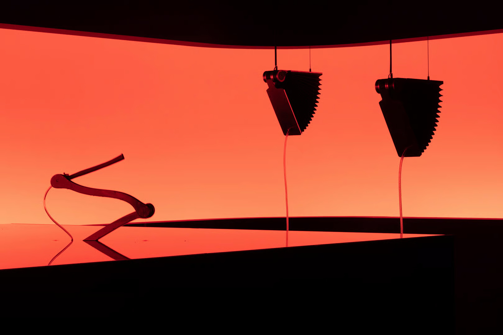 Kia Menampilkan Filosofi Desain dan Kendaraan Terbaru Melalui Pameran 'Eclipse of Perceptions' dan 'Transcend Journey' di Milan Design Week 2025