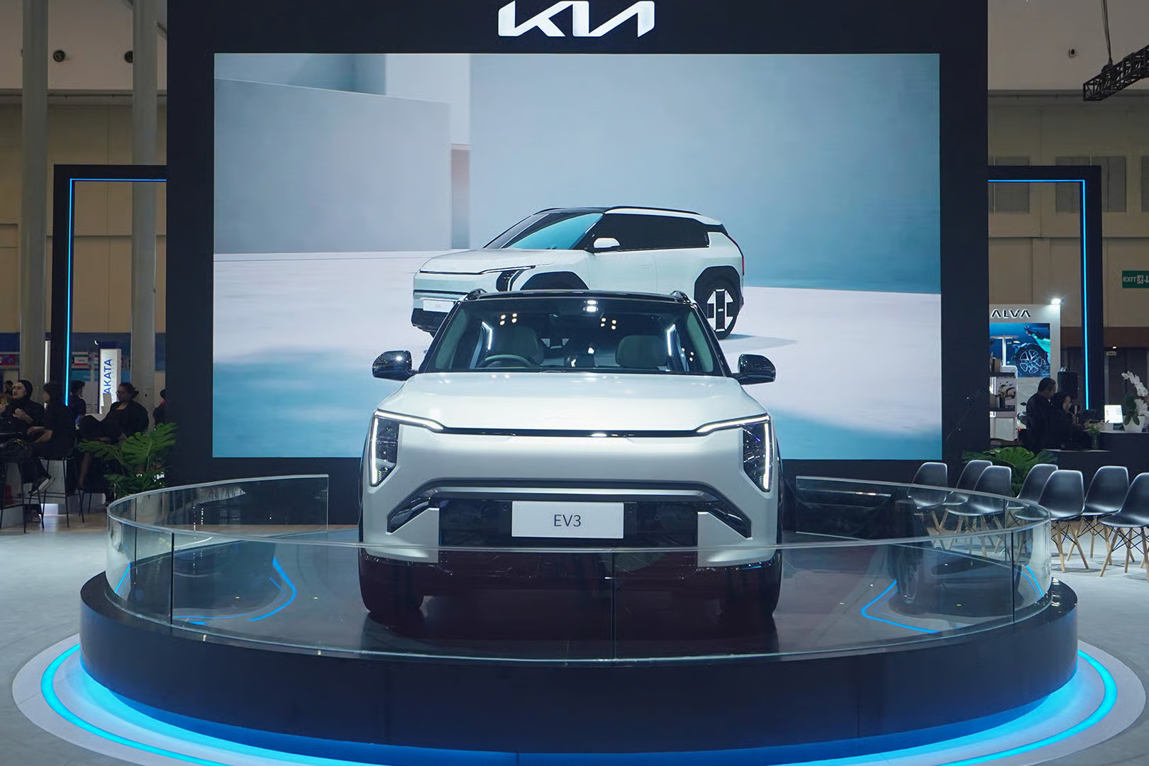 Kia Meriahkan Partisipasinya di MUF Gaikindo Jakarta Auto Week 2024 dengan Menampilkan Kendaraan Listrik Terbaru, Kia EV3