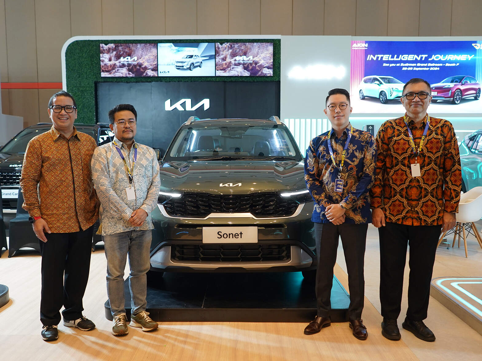 Kia Resmi Luncurkan The New Kia Sonet di GIIAS Bandung 2024